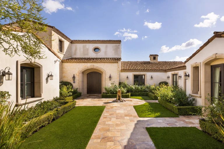 5 Captivating Mediterranean Style Homes To Inspire You