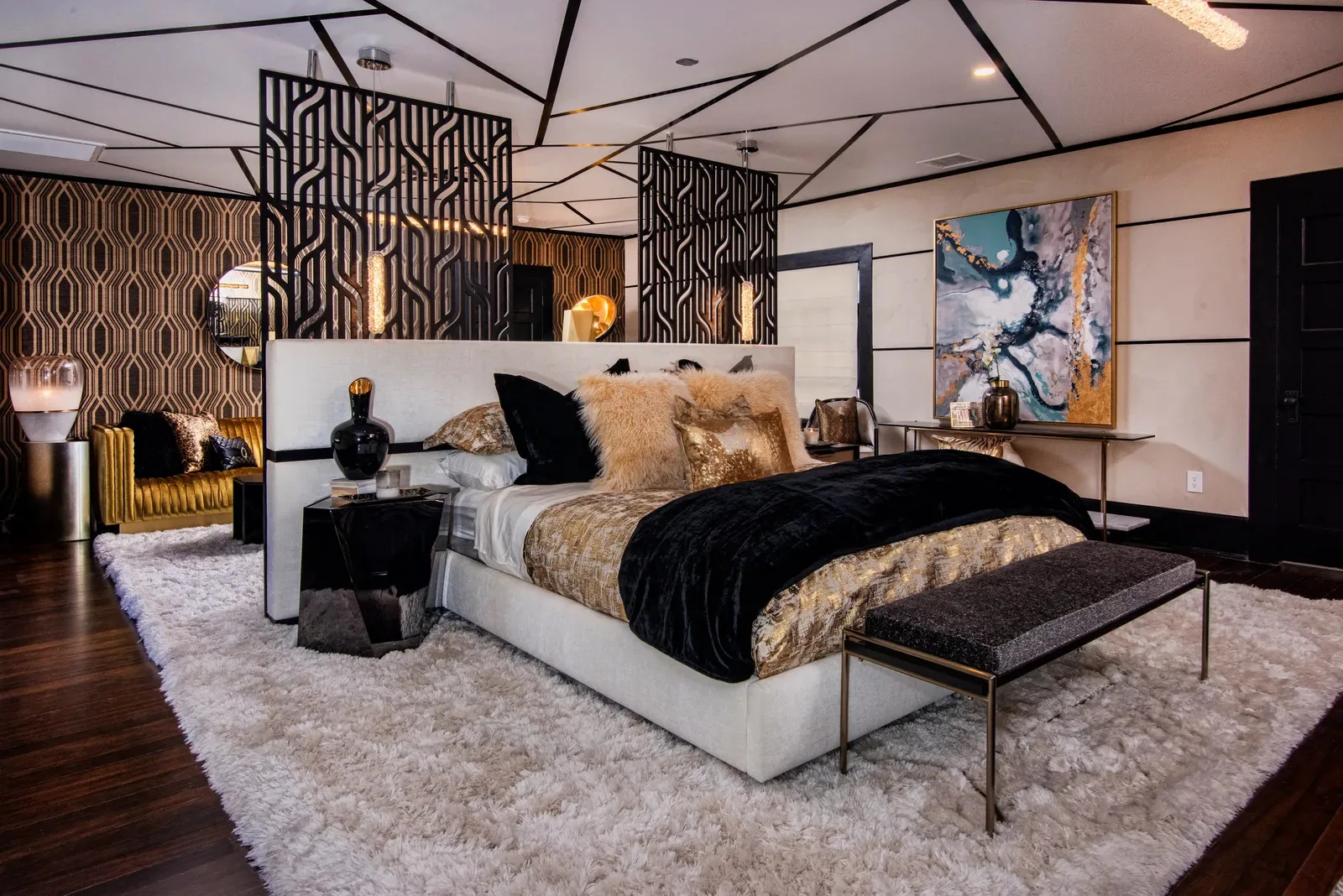 How to Create an Eclectic Bedroom - Steven and Chris