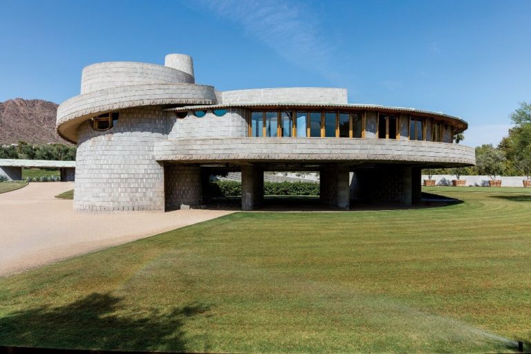 10 of the Most Breathtakingly Architectural Houses