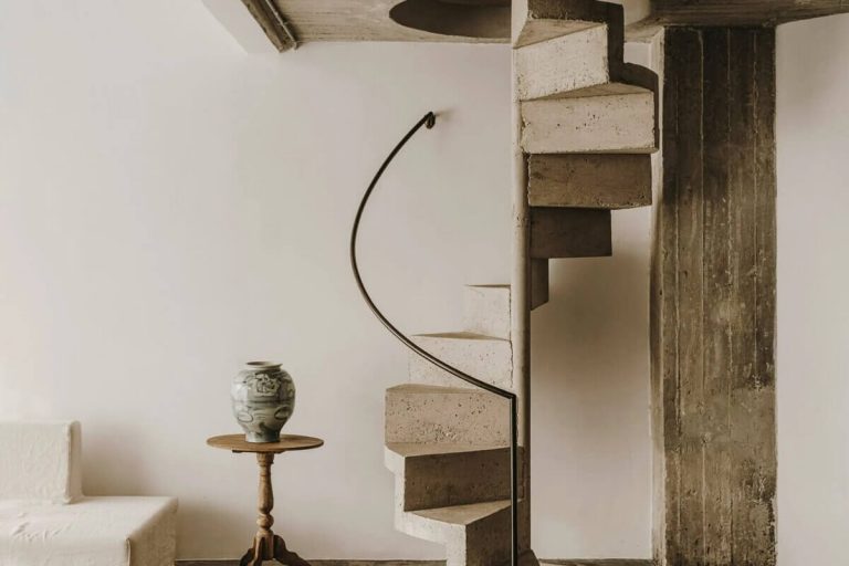 A Brutalist House in Athens That Nods to Minimalism