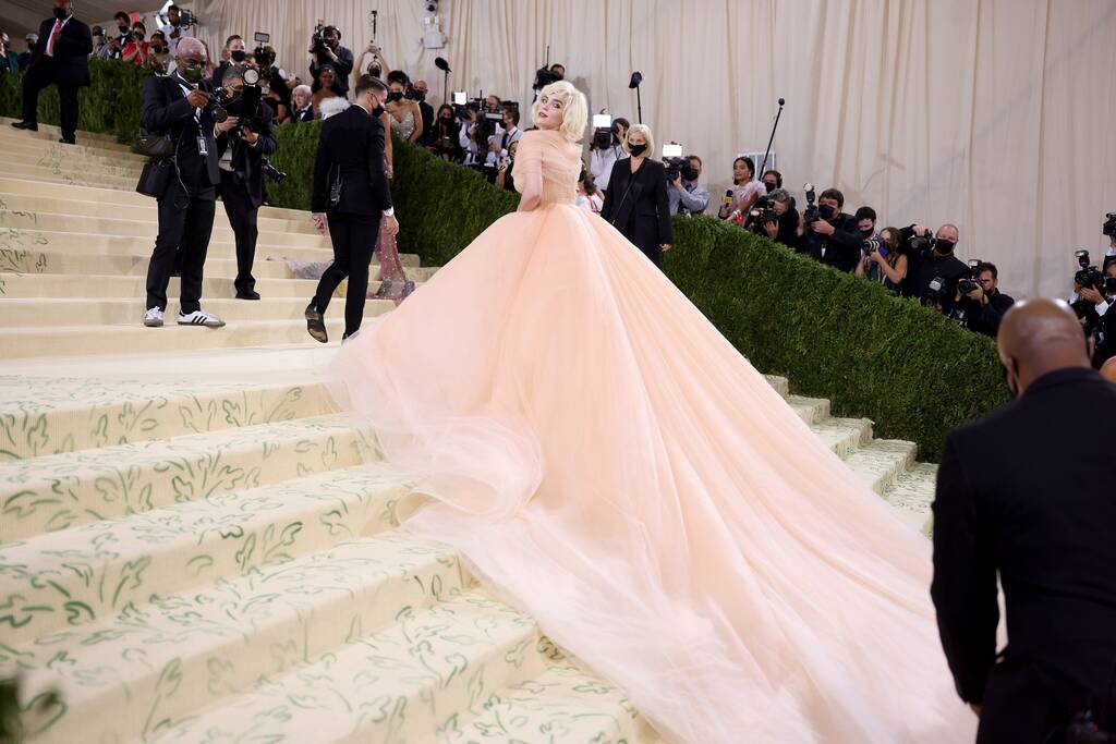 Met Gala 2021 Red Carpet See All the Celebrity Looks 8 1