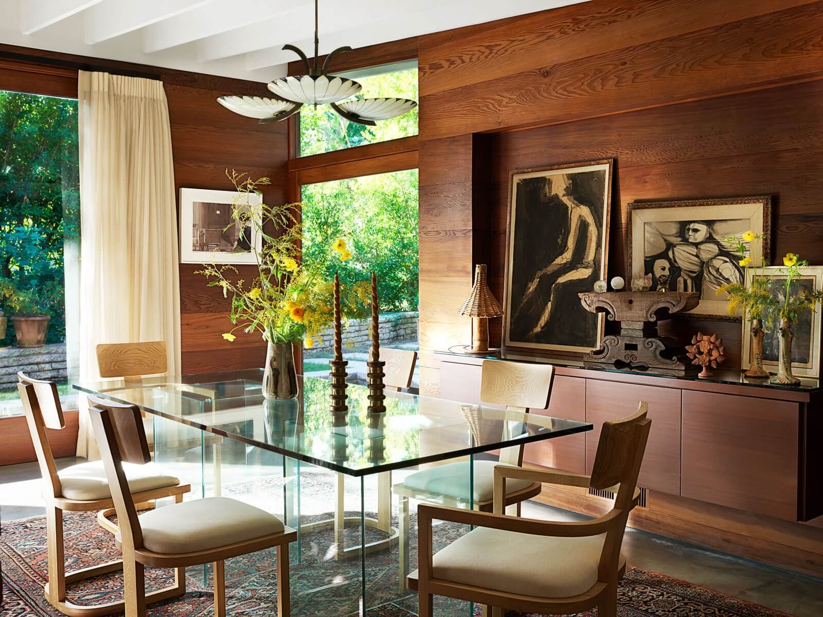 Dakota Johnson’s dining room in eathy tones