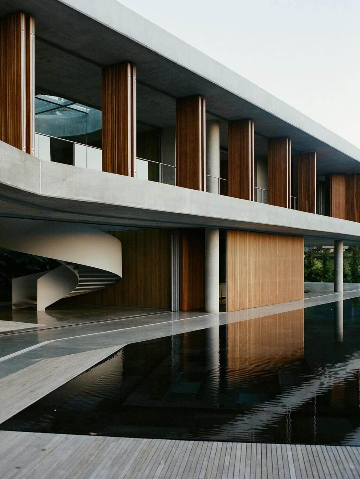 Minimalist house: Design A Combination With a Scenic Views