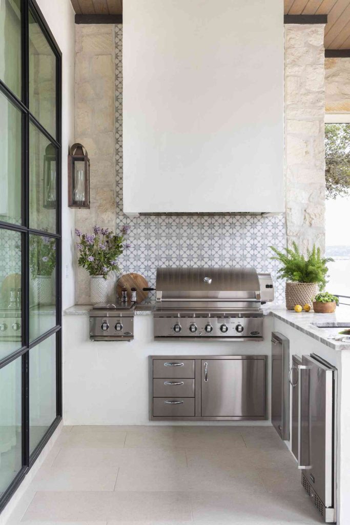 Luxury Outdoor Kitchen - 10 Outdoor Kitchen Ideas To Explore