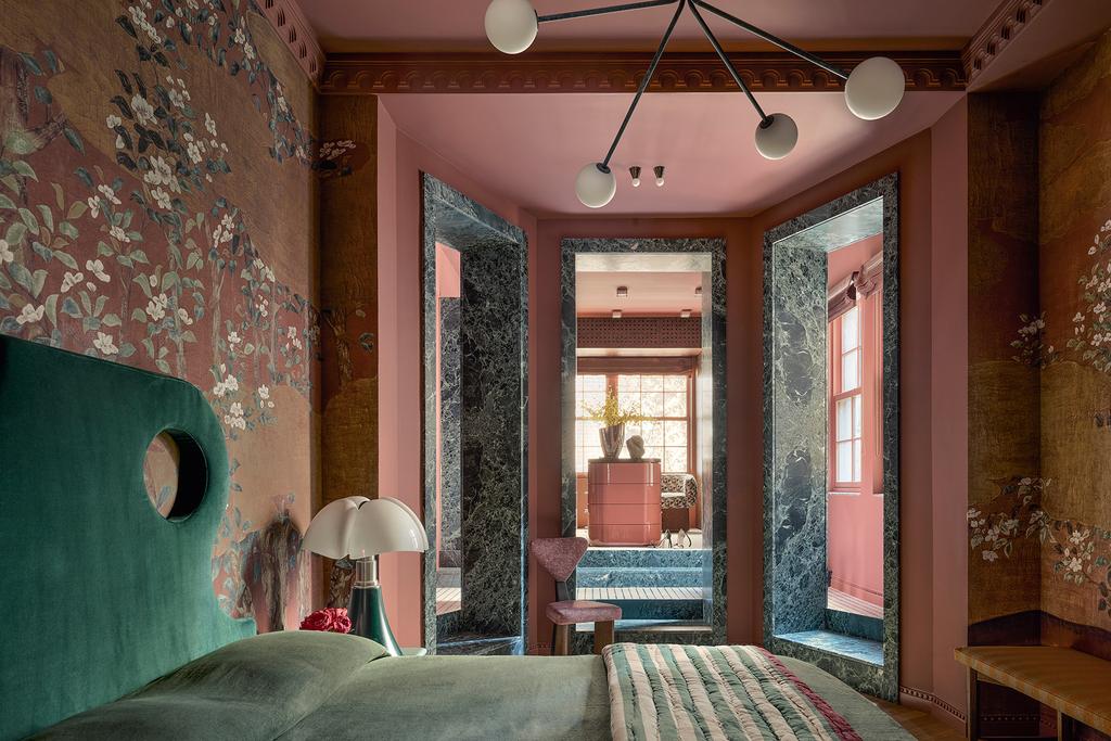 New York Townhouse.