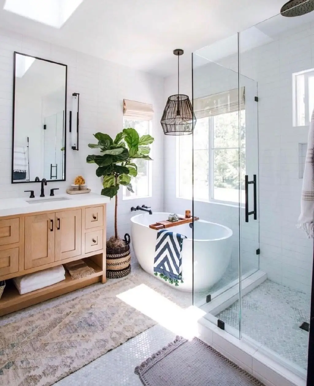https://hommes.studio/wp-content/uploads/6-Cleaver-Ways-to-Spice-Up-a-Bland-Bathroom-Design.jpg.webp