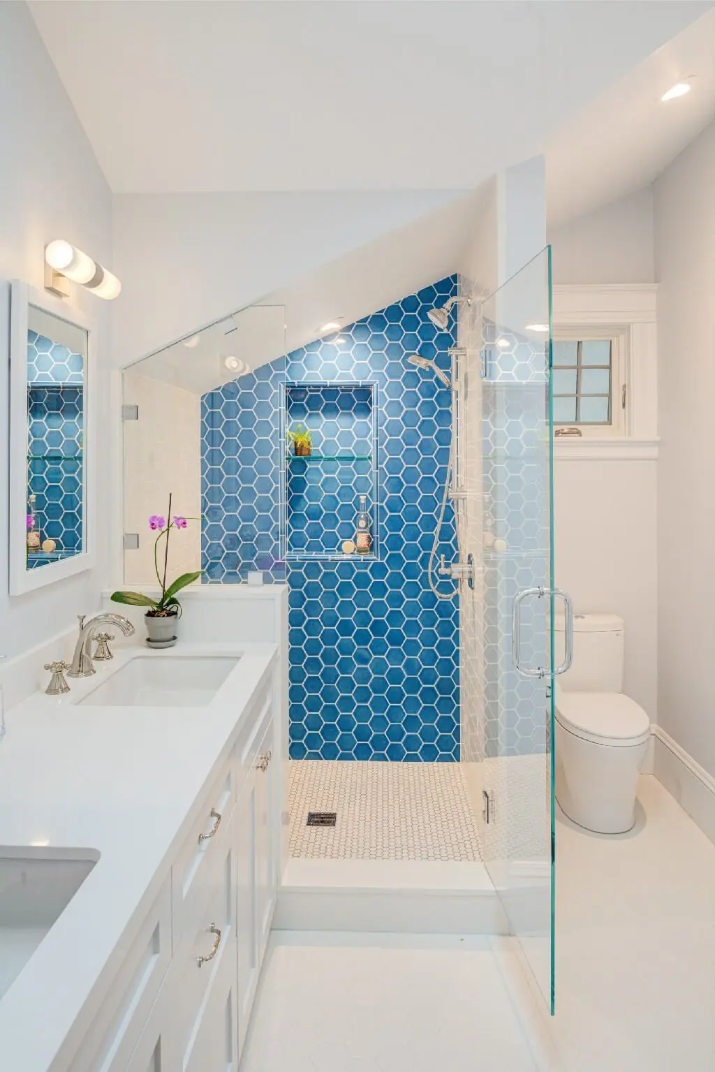 6 Easy Ways to Spice Up a Bland Rental Bathroom