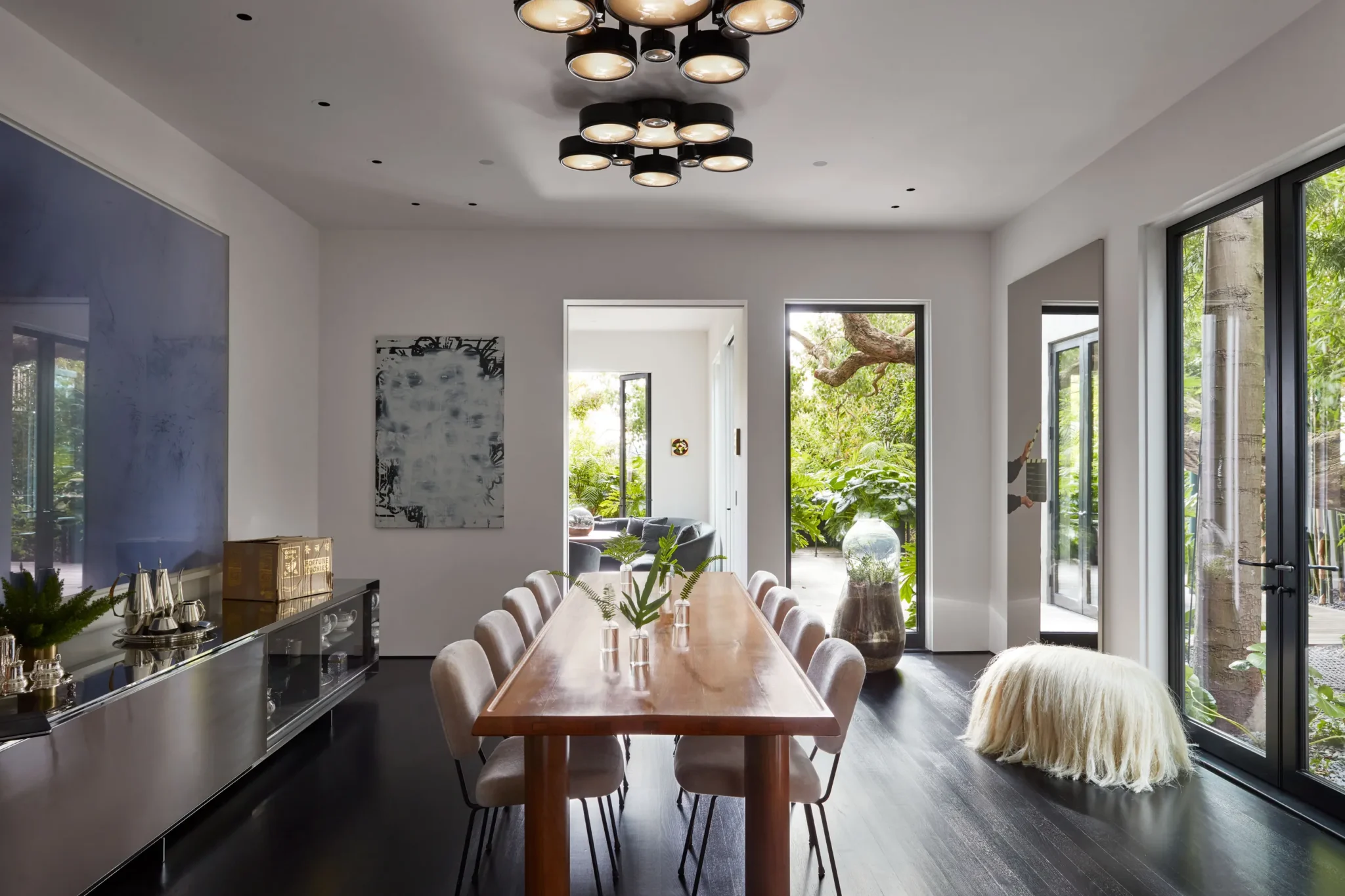 Interior Design Guide: What Is Modern Style?