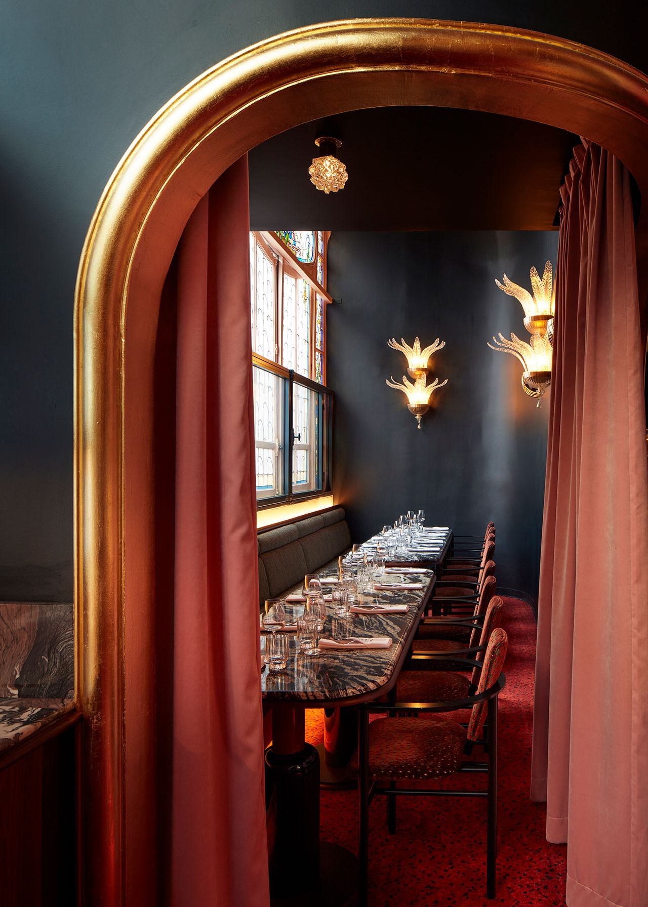 art deco aesthetic - restaurant Mistinguett by Atelier Ha