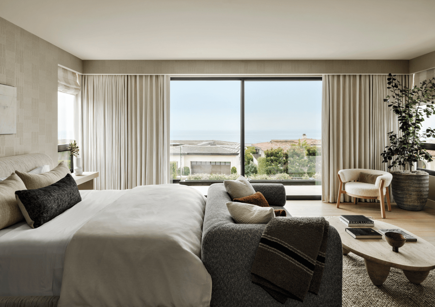 This image has an empty alt attribute; its file name is California-Re-Invented-Home-by-Morrison-Interiors-4-2.png