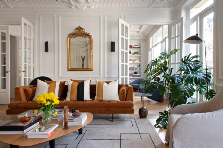 Peek Inside a Stylish Haussmannian Home in Paris