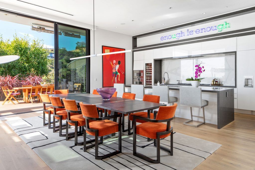 A Cheery Hollywood Home With Bright Colors And Eclectic Furniture