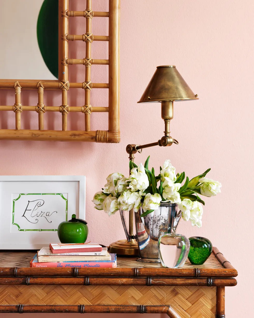 Coral Tones: 12 Luxury Ideas To Brighten Your Walls