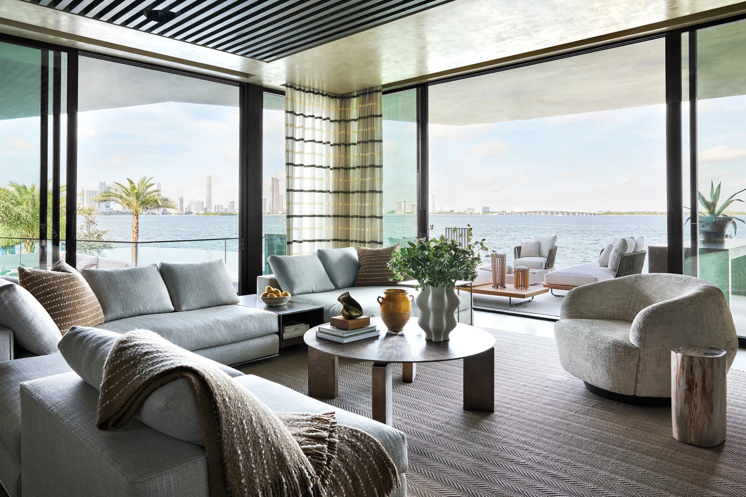 Modern Miami House living area