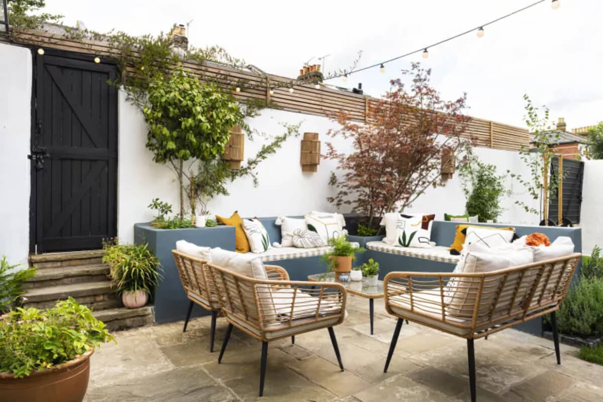 10 Tips To Choose the Perfect Patio Furniture For Your Outdoor Space