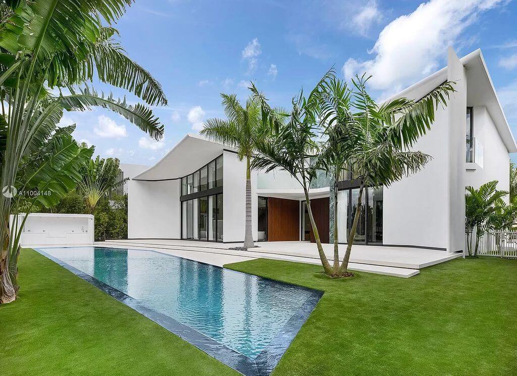 Miami Beach House Lists for $21 Million Designed By Achille Salvagni