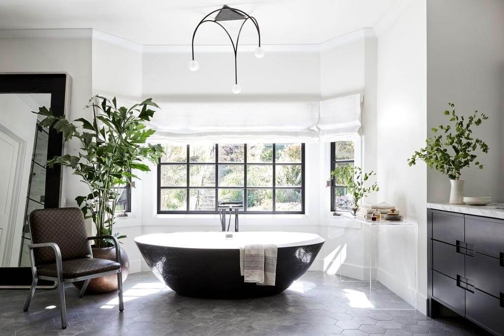 LA Home - Bathroom Inspiration - Inside The Best Celebrity Homes