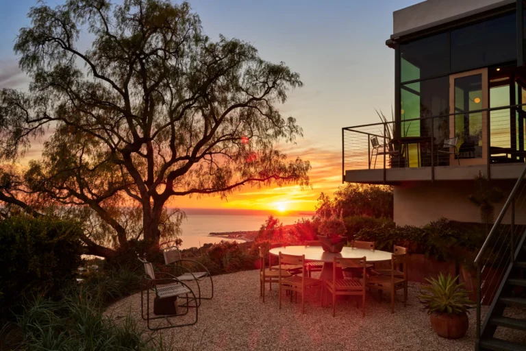 A Glimpse into the Exquisite Malibu Villa: Luxury and Tranquility Unite