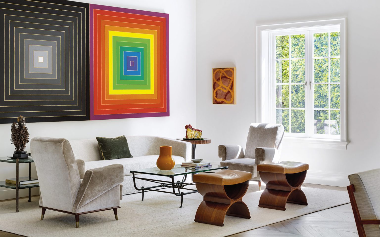 How To Decorate With Art? Discover The Best Living Room Tips