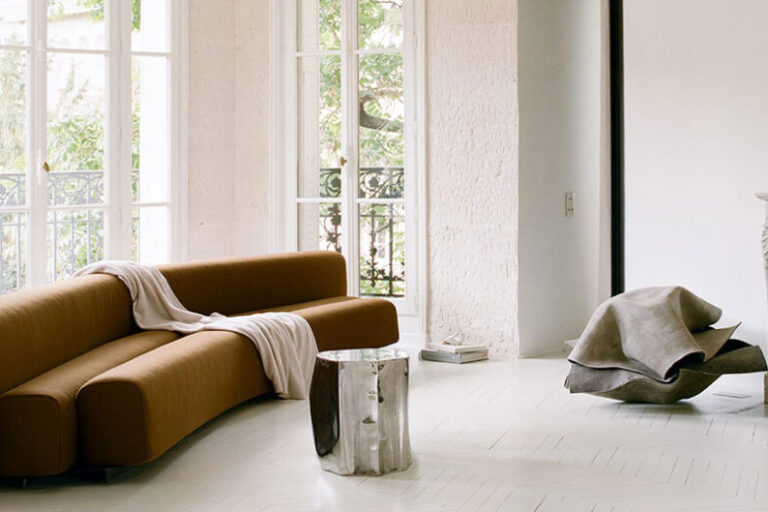 How Neutral Tones Modernized This Amazing Parisian Apartment