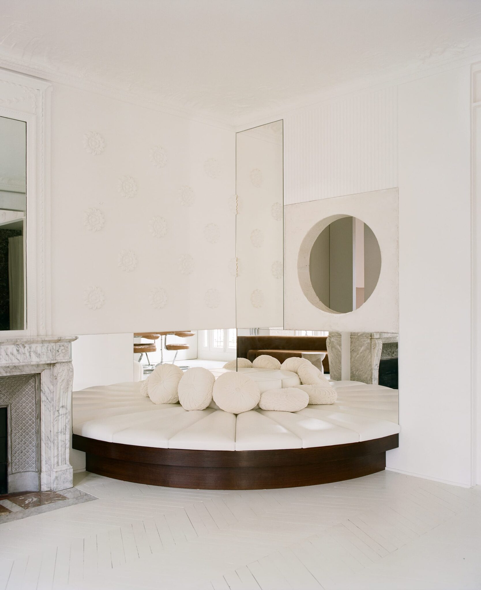 neutral tones