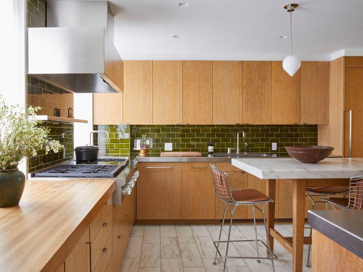 West Village Townhouse renovated by Steven Harris Architects. Interior Design by Amie Sachs.