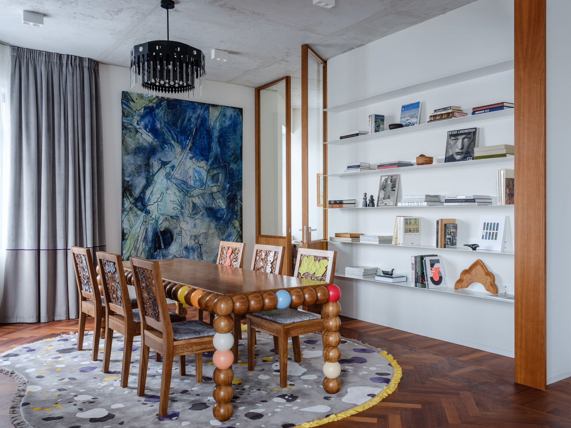 artsy-fashion-designers-moscow-apartment-by-crosby-studio