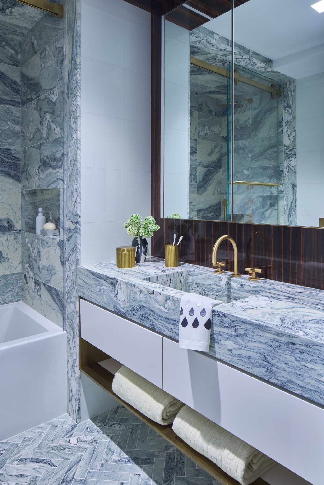 Modern Eclectic Interior Design at the Park Avenue Apartment, bathroom