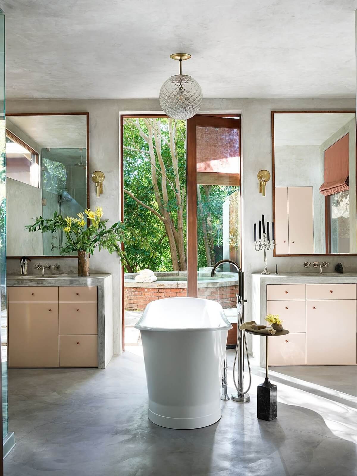dakota johnson midcentury modern home in Los Angeles, the ebst celebrity bathrooms for bathroom design inspiration