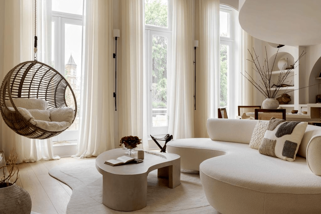 A Peaceful Apartment In London Full of Soft Tones