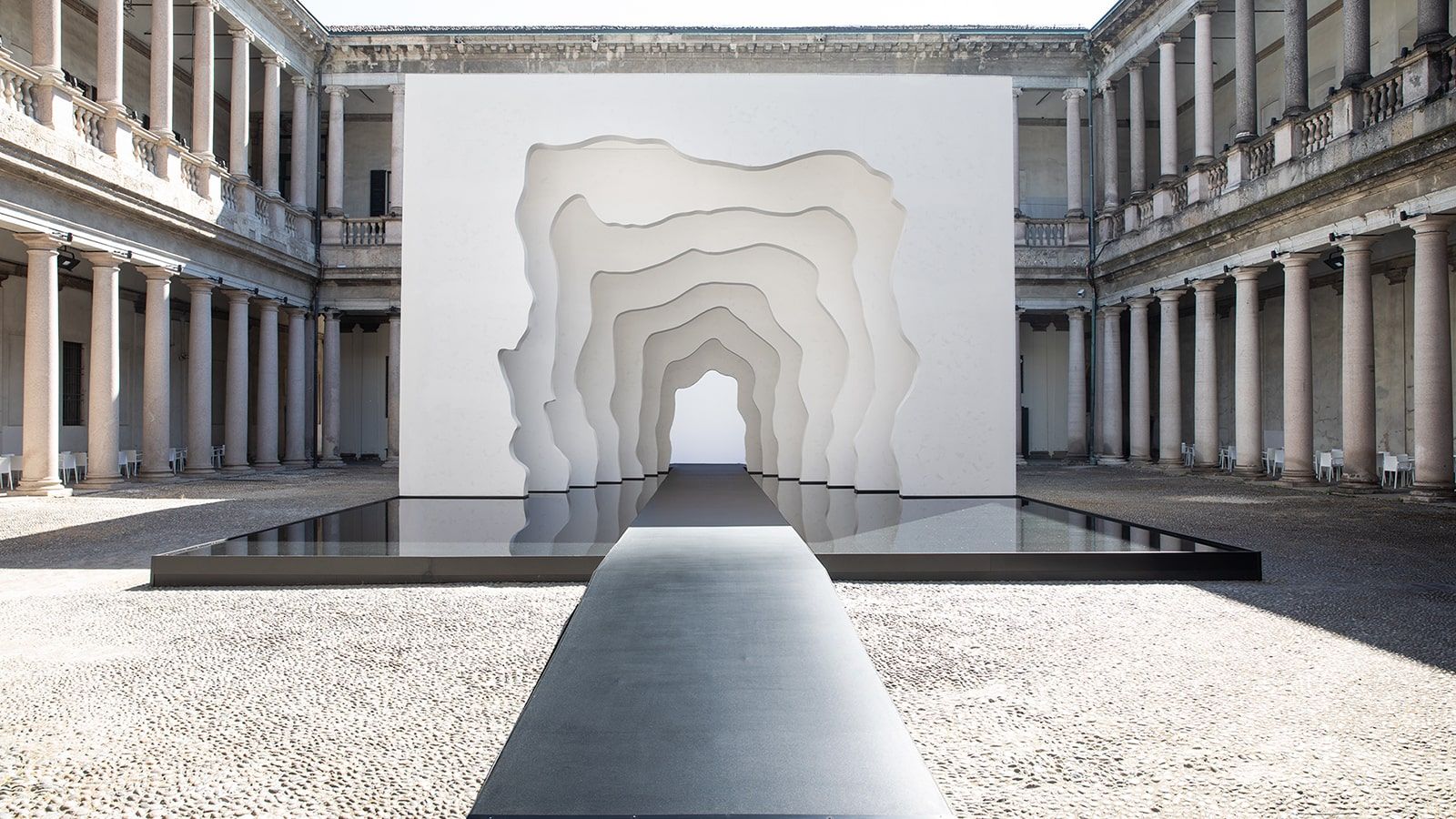 fuorisalone award 2022 winner, divided layers by Kohler and Daniel Arsham