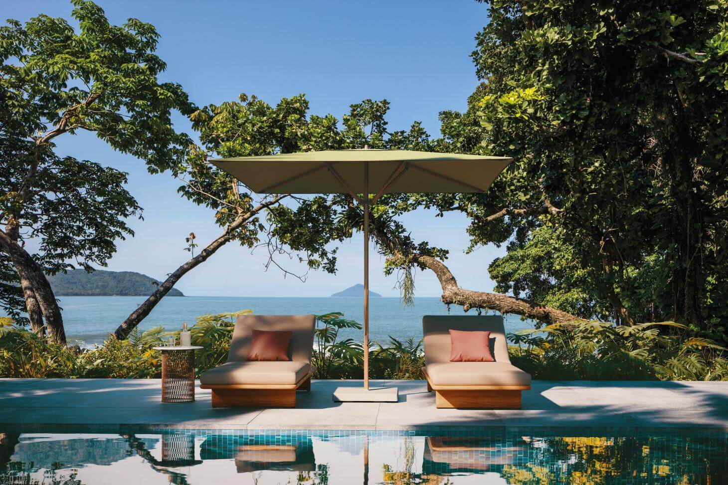 Garden Accessories - Stylish Parasols from luxury outdoor furniture brands
