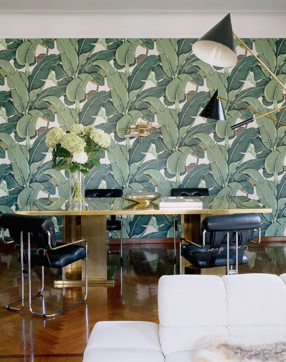 Vintage Wallpaper in Dining Room