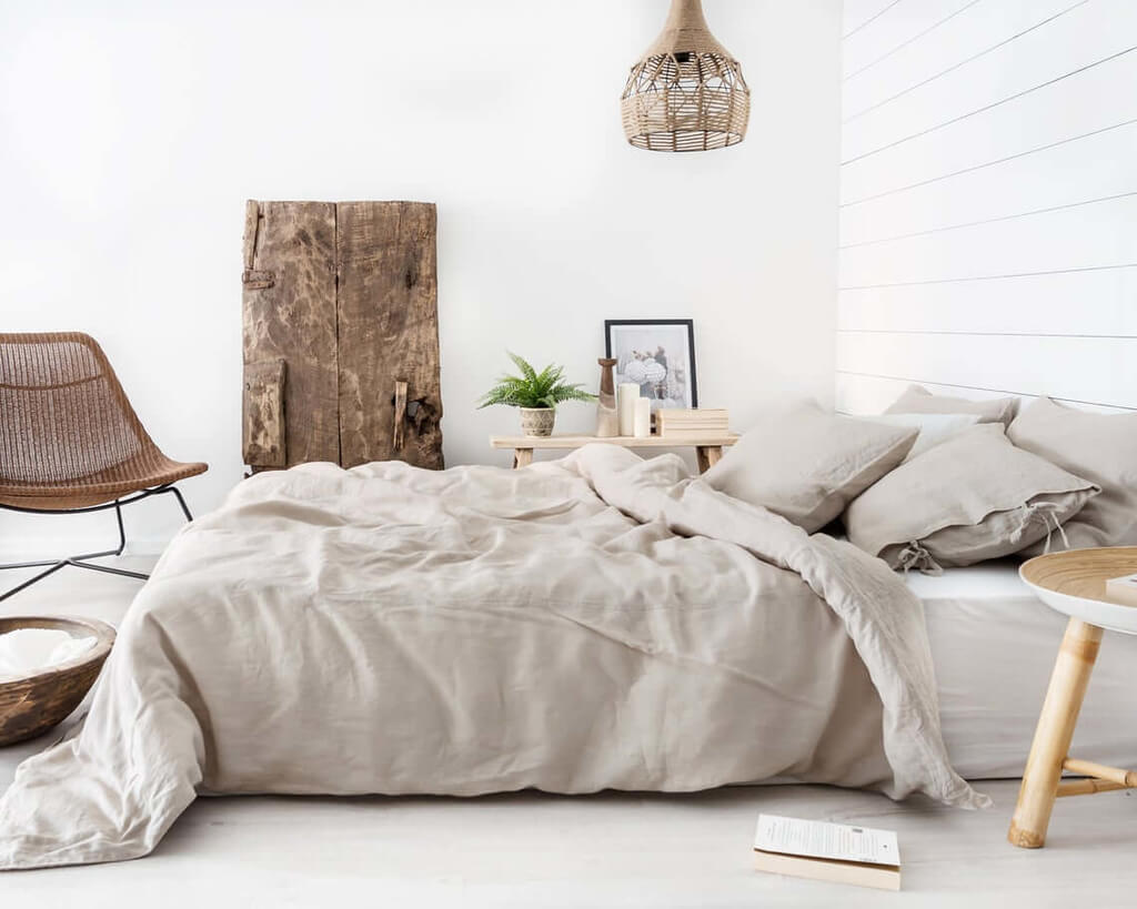 Neutral Color - Earthy Tones Bedroom Ideas