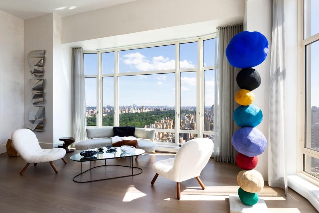 Living Room with a view over Manhattan