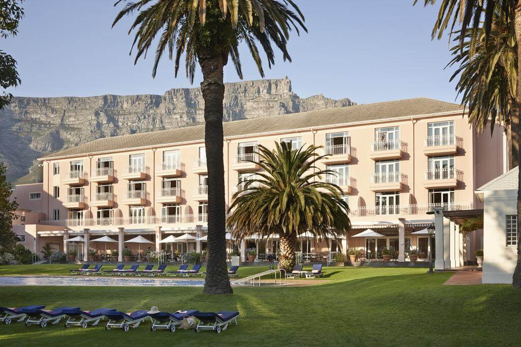 Luxury Hotel in Cape Town in Rosy Hues