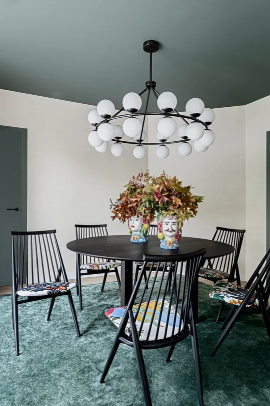 eclectic interior design dining room