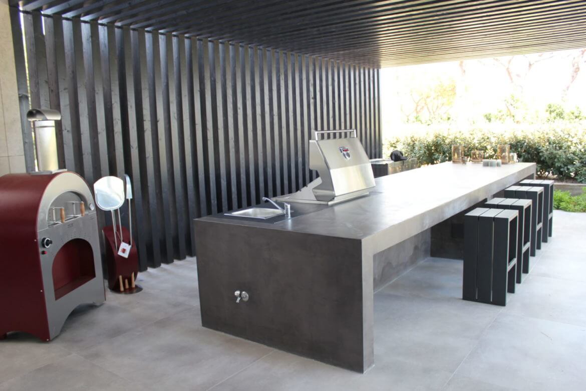 Luxury Outdoor Kitchen Design