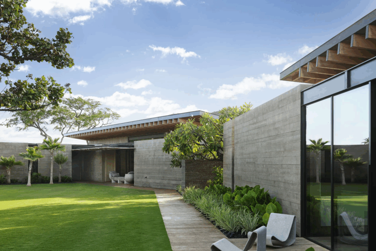 Tropical House Design: Creating a Joyful Maui Guesthouse Experience
