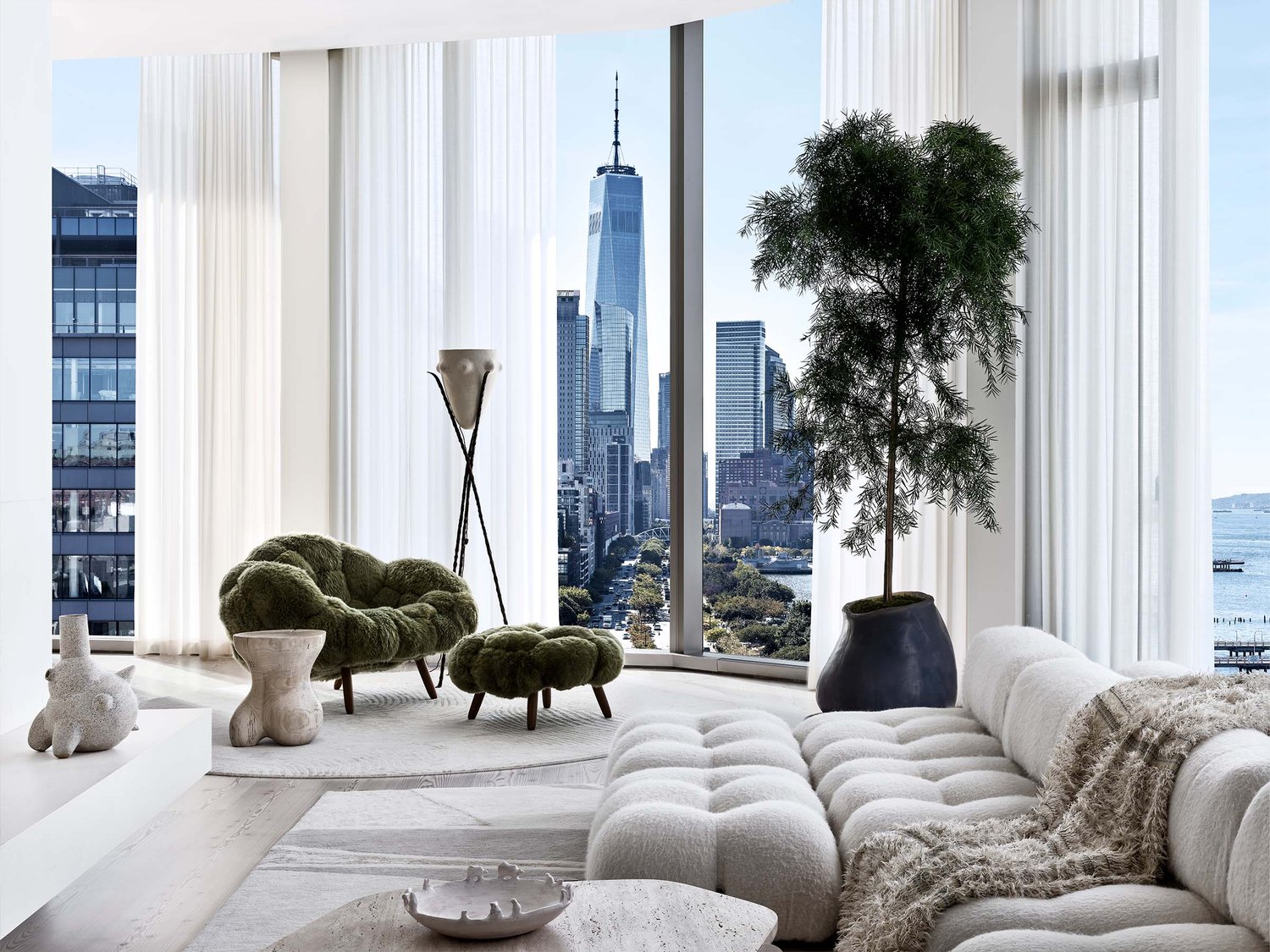 Apartment in Manhattan with views of the city skyline by Kelly Behun