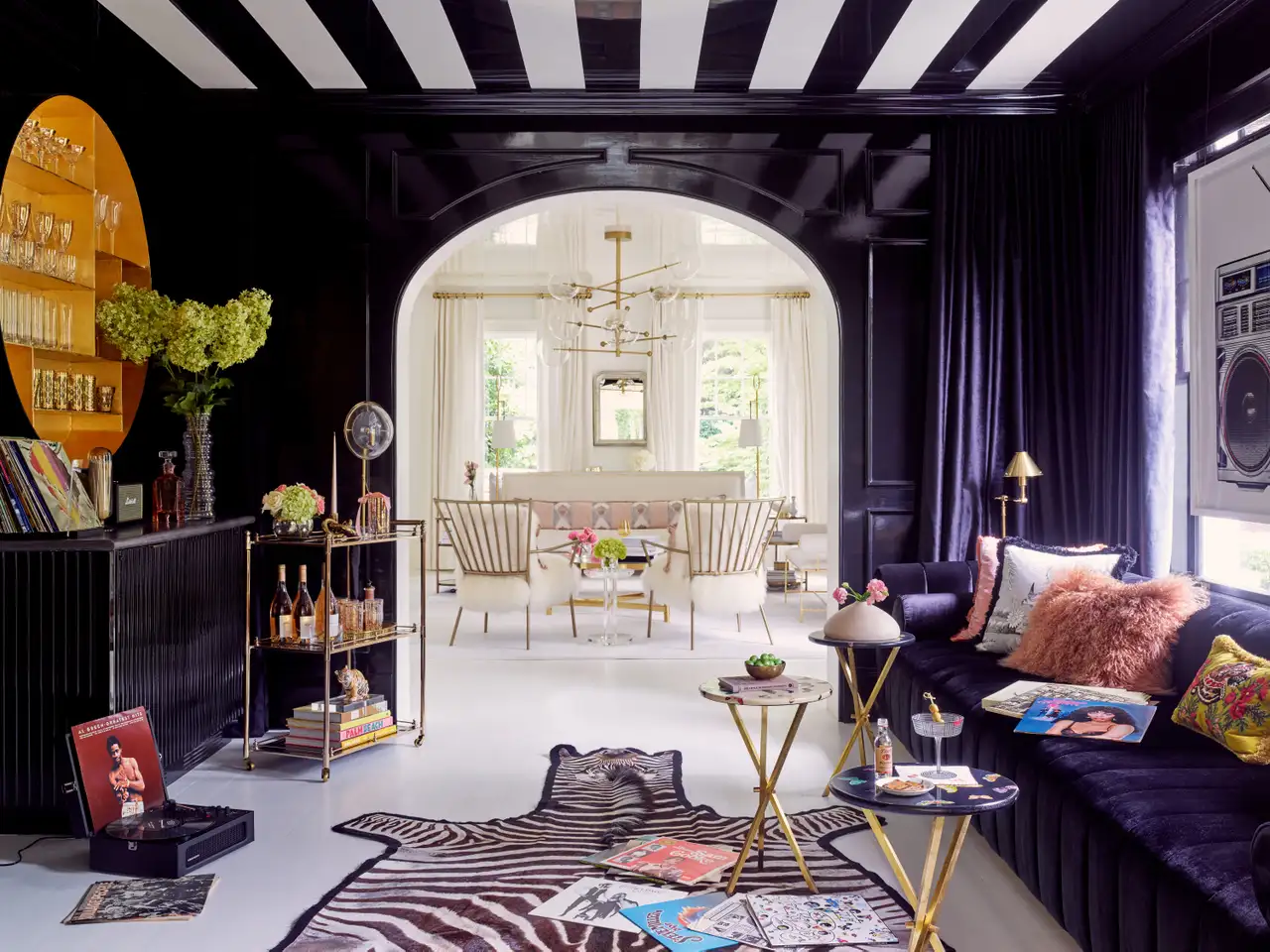 Living room in the maximalist style