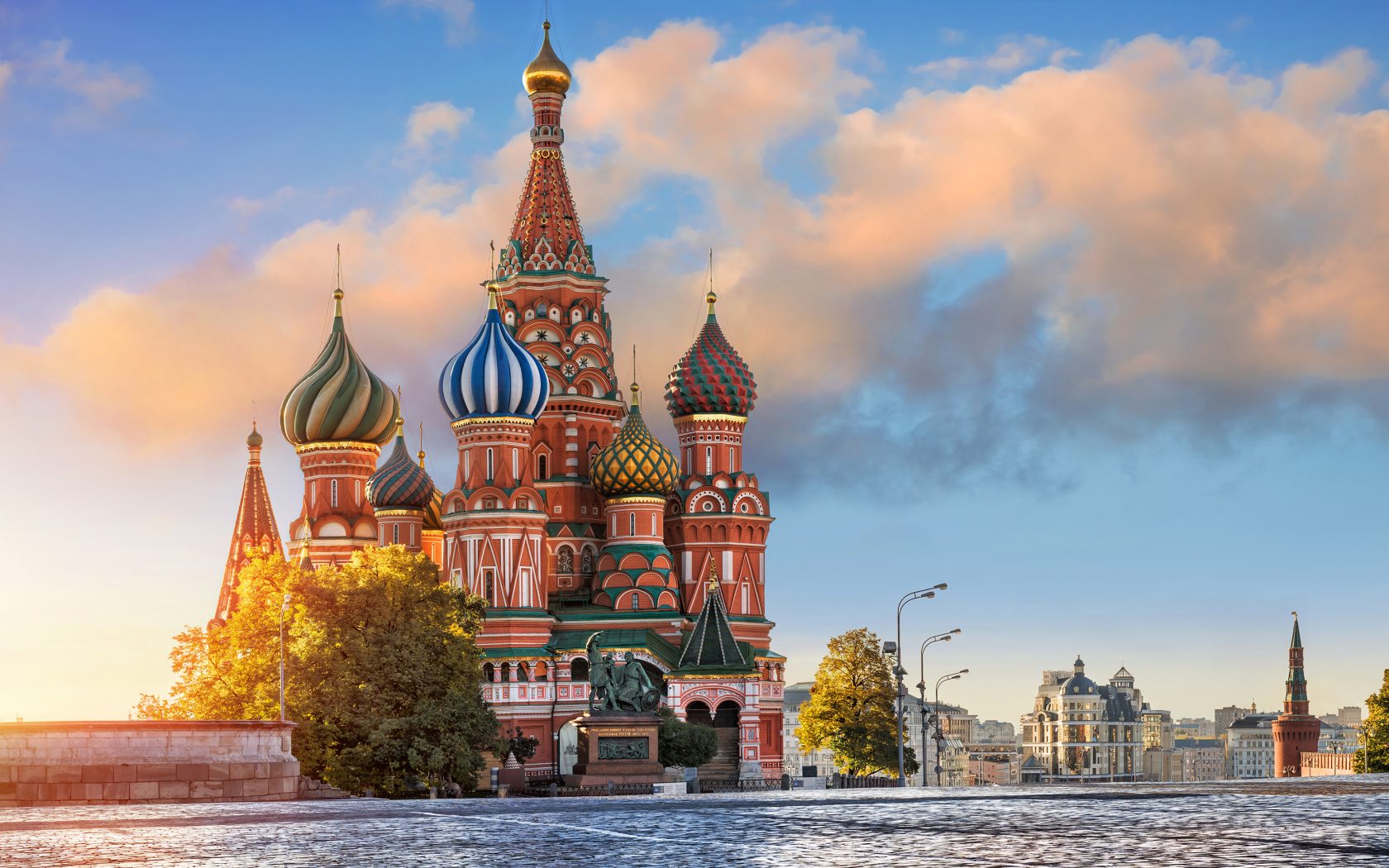 Luxury Hits Moscow 2020 and A Luxury Home Accessories Selection