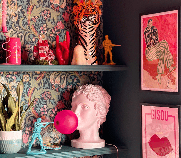 Maximalism shelf with maximalism pink decoration