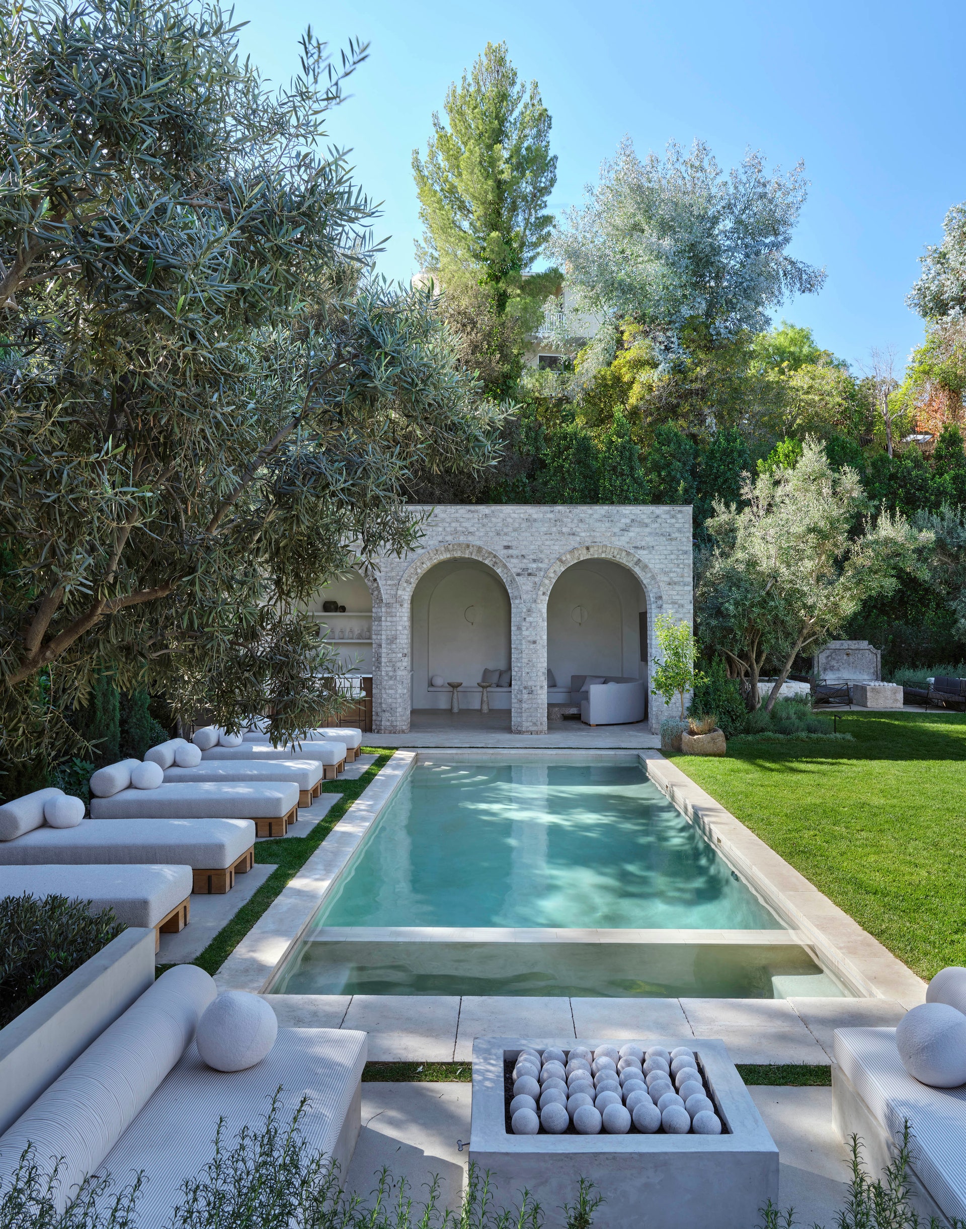 Discover Abigail Spencer'S L.A. Home Design - qu31k41