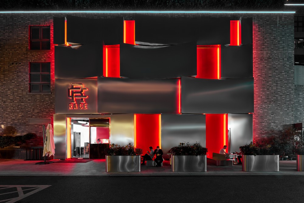 The Chinese Modern Club Covered In Red By . Architecture | Hommés Studio