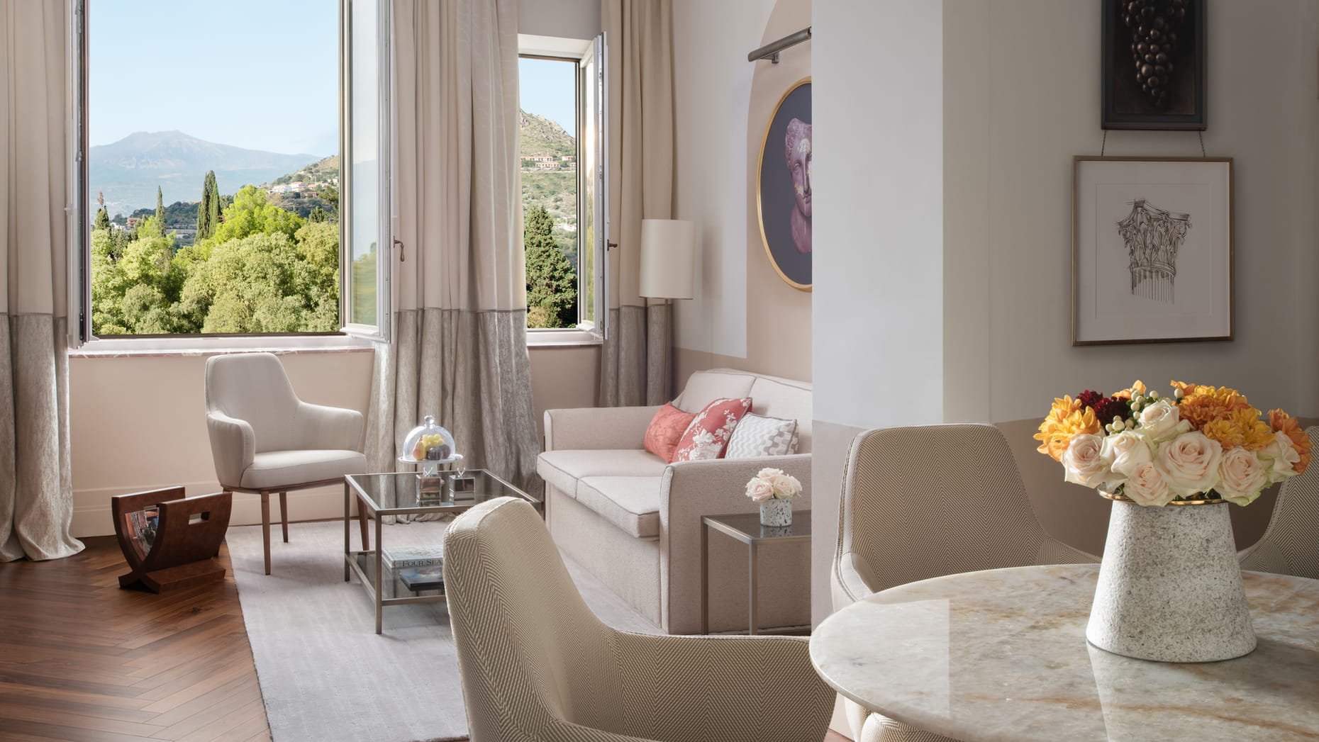 Etna Suite - a modern guest room