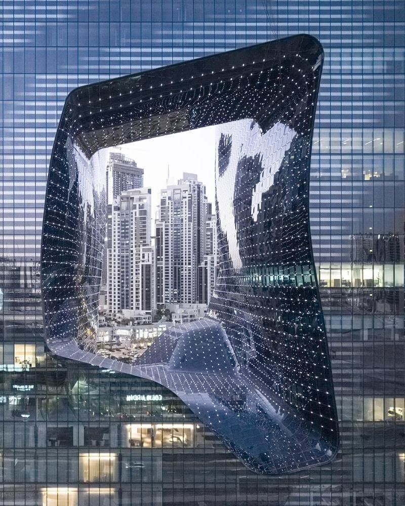 the-mind-blowing-me-hotel-by-melia-dubai