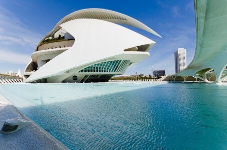 the-timeless-architecture-of-palau-de-les-arts-reina-sofia2