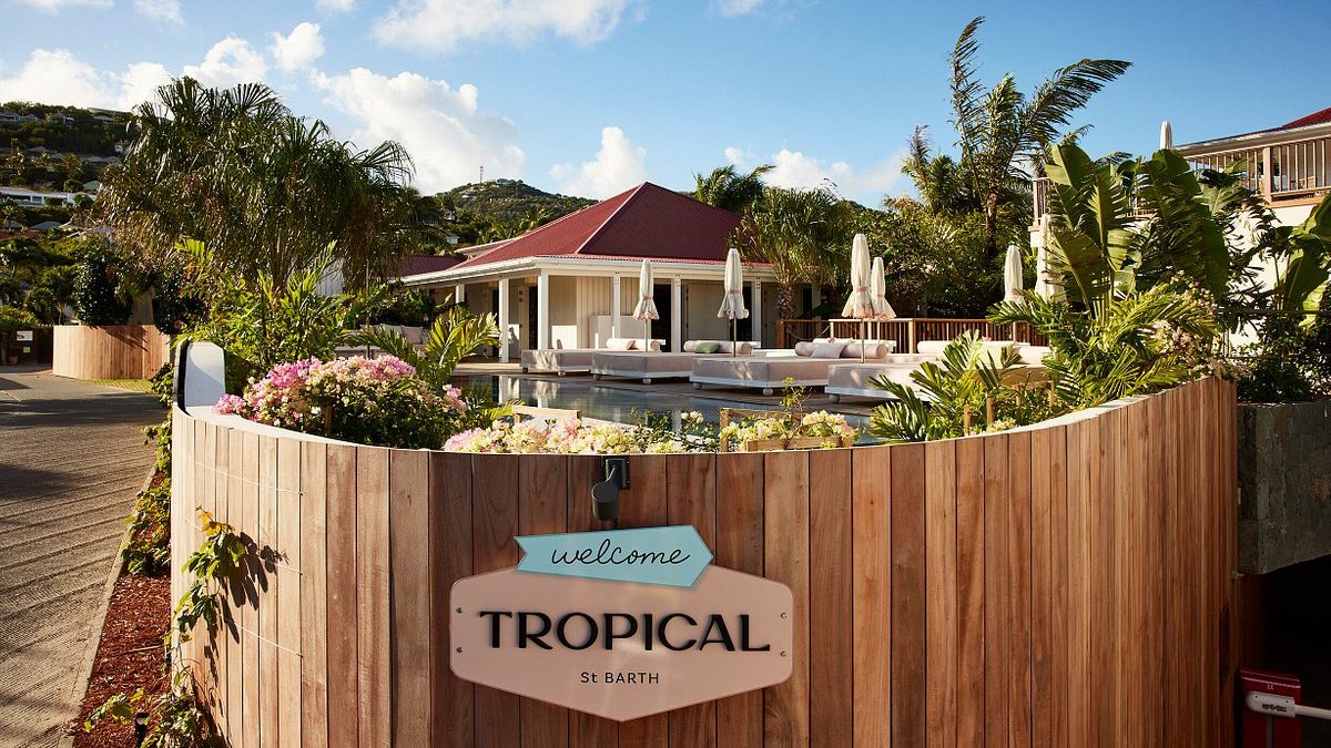 Welcome sign to Tropical Hotel St. Barth