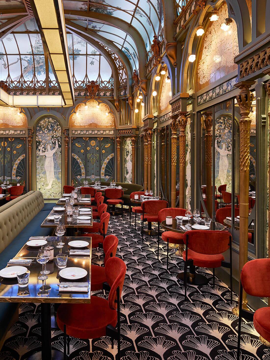 Recessed DR7s feature in Art Deco inspired restaurant - DesignCurial